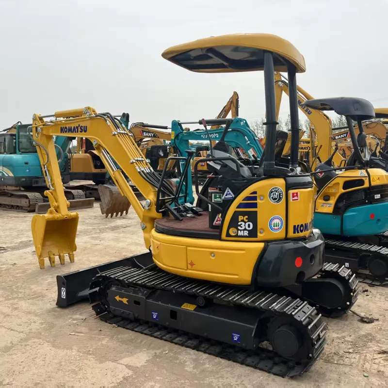 Used komatsu 30 excavator