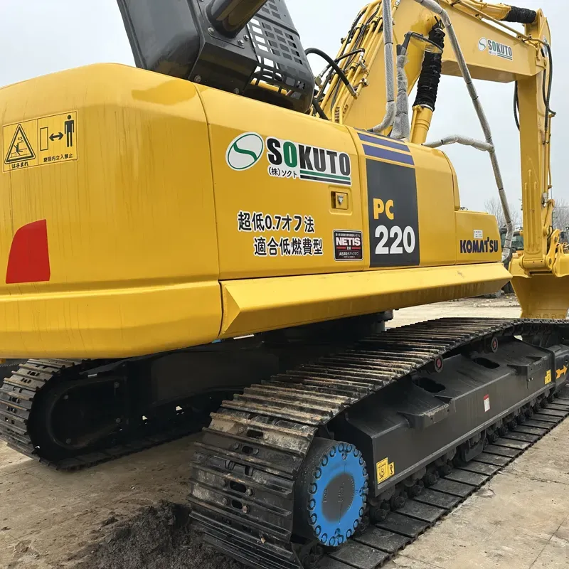UsedKomatsu 220-8Excavator