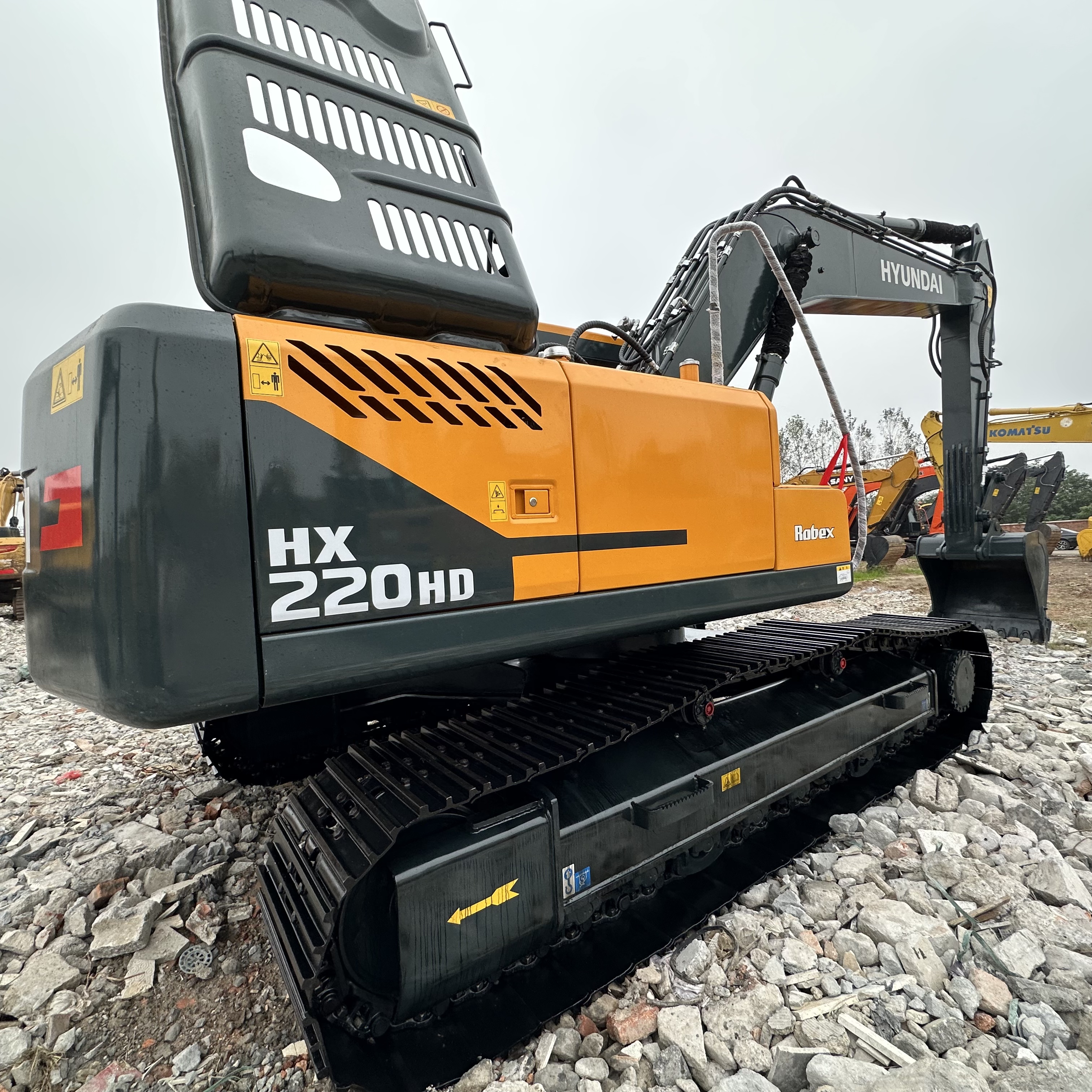 Used Hyundai 220H excavator