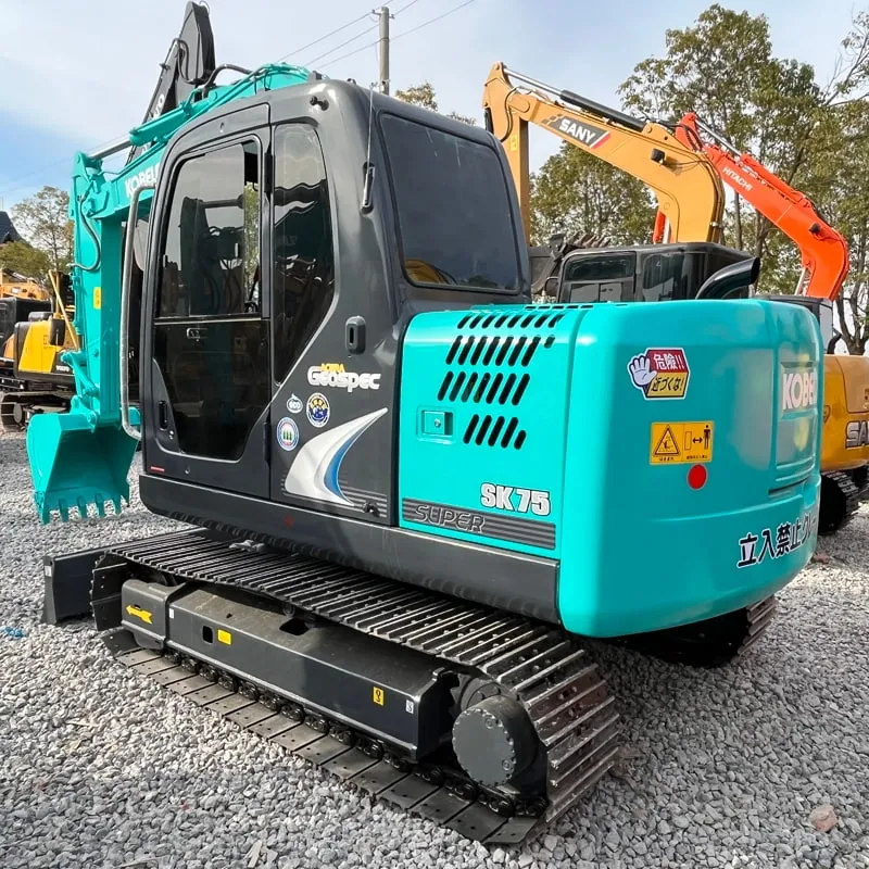 Used kobelco SK75 excavator
