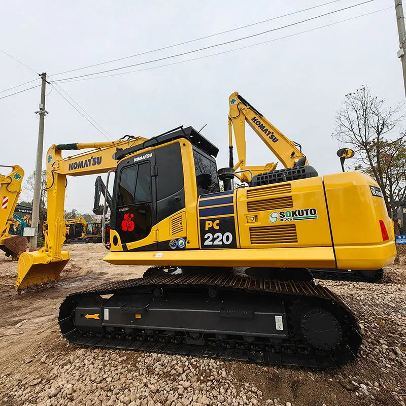 Used komatsu 220-8 Excavator