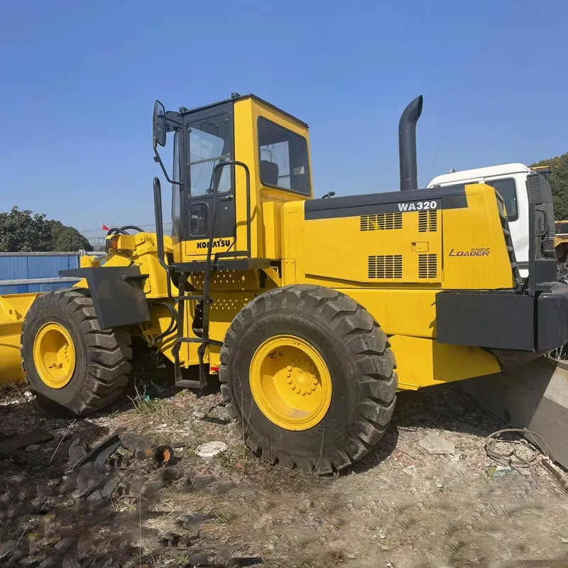 Used Komatsu 320 Loader